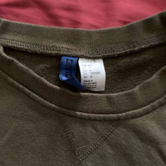 H&M Olive sz Medium Long Sleeve Crewneck Shirt - Picture 3 of 4